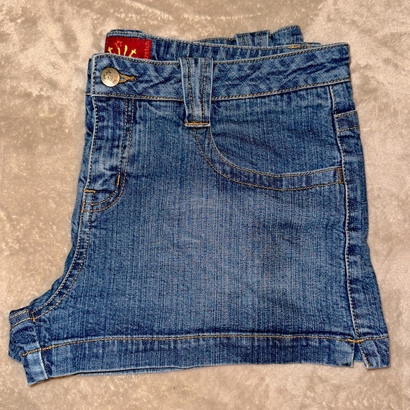 Tilt Junior’s Denim Shorts - Picture 1 of 15